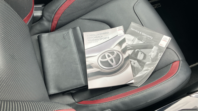 Toyota Corolla 2.0 VVT-i Hybrid Excel 5dr CVT Hybrid Estate